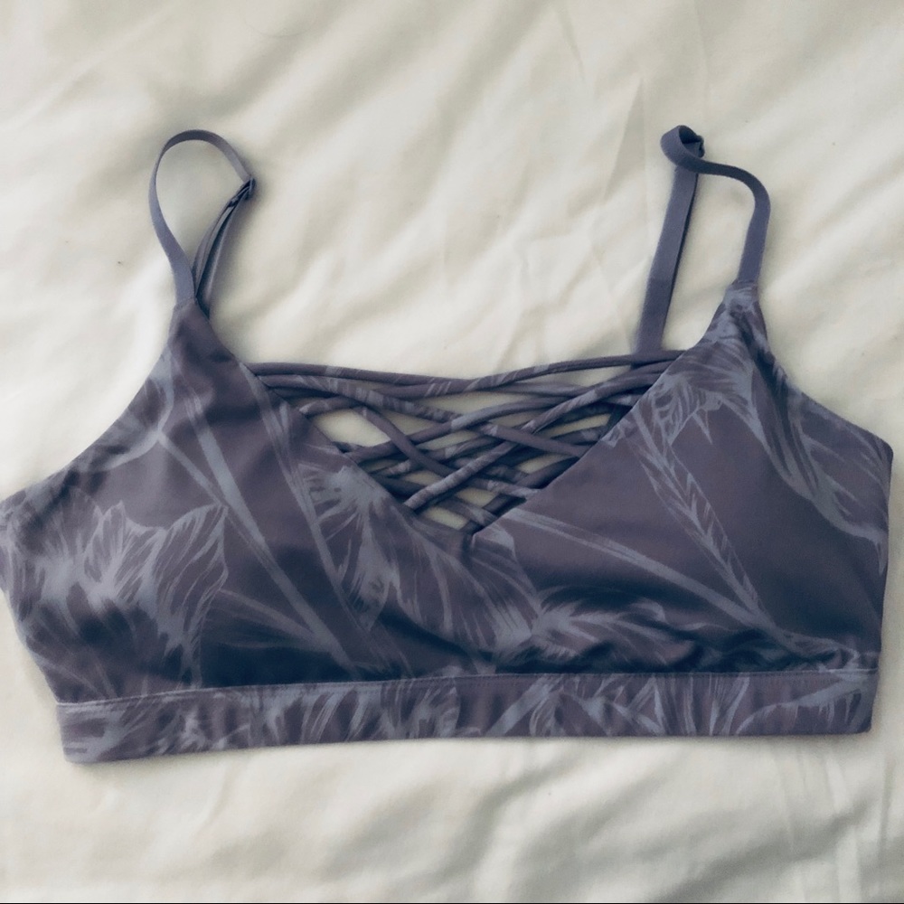 Fabletics Lenni Sports Bra - M